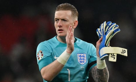 Jordan Pickford applauds the fans after England's 2-0 victory against Malta.